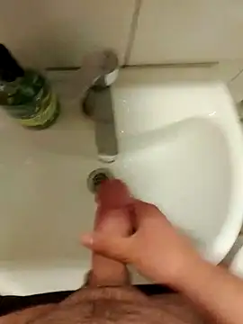 Snapshot of 18liksekeryarrak chatting on October 21, 12:58 am 18liksekeryarrak online show from October 21, 12:58 am