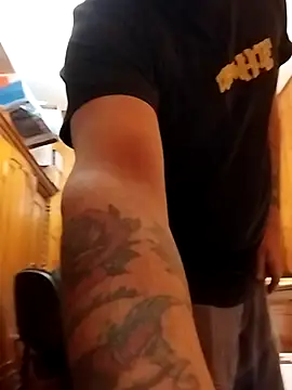 Dikkiduohottt online show from November 17, 9:29 pm