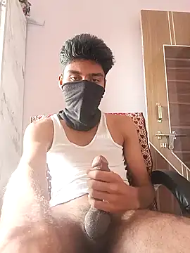 Snapshot of xxxgayroy12 chatting on January 4, 10:38 am xxxgayroy12 online show from January 4, 10:38 am