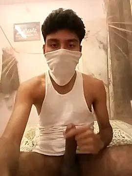 Snapshot of xxxgayroy12 chatting on February 7, 6:56 pm xxxgayroy12 online show from February 7, 6:56 pm