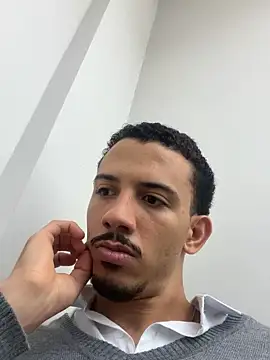 Snapshot of pteno1 chatting on December 23, 1:13 pm pteno1 online show from December 23, 1:13 pm