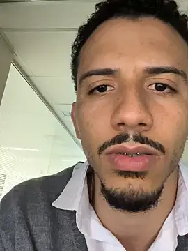 Snapshot of pteno1 chatting on December 4, 6:39 pm pteno1 online show from December 4, 6:39 pm