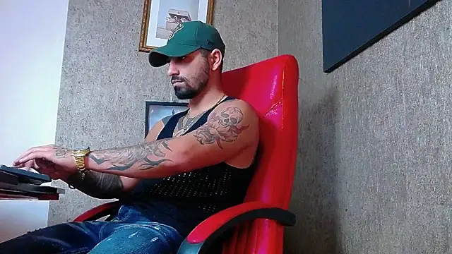 Snapshot of NigelBoydXXX chatting on February 13, 7:56 am NigelBoydXXX online show from February 13, 7:56 am