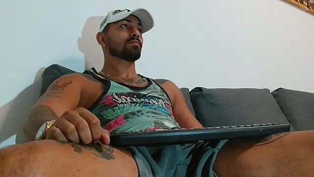 Snapshot of NigelBoydXXX chatting on September 18, 8:49 am NigelBoydXXX online show from September 18, 8:49 am