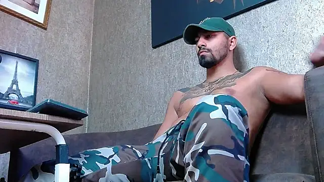 Snapshot of NigelBoydXXX chatting on March 20, 9:59 am NigelBoydXXX online show from March 20, 9:59 am