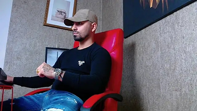 Snapshot of NigelBoydXXX chatting on December 27, 6:31 pm NigelBoydXXX online show from December 27, 6:31 pm