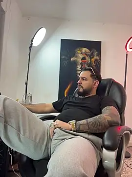 Ethan Castellano online show from October 28, 10:45 pm