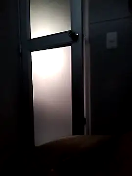 Snapshot of Juan8521 chatting on October 5, 10:52 am Juan8521 online show from October 5, 10:52 am