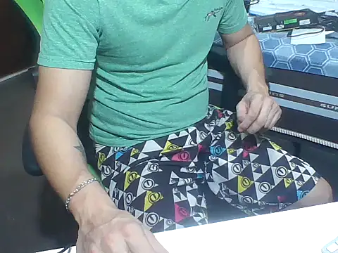 Snapshot of SOLESFETISHBR chatting on October 3, 2:11 pm SOLESFETISHBR online show from October 3, 2:11 pm