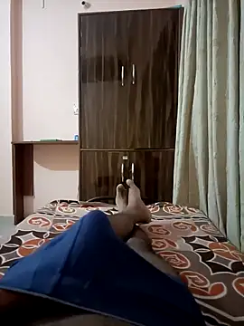 RRahullove69 online show from September 18, 5:26 pm