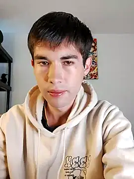 Snapshot of samael1107 chatting on February 4, 12:44 pm samael1107 online show from February 4, 12:44 pm