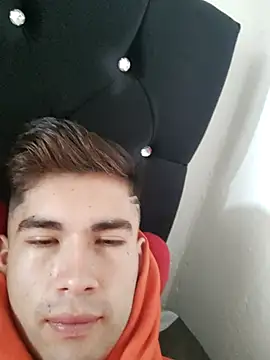 Snapshot of samael1107 chatting on October 10, 2:44 pm samael1107 online show from October 10, 2:44 pm