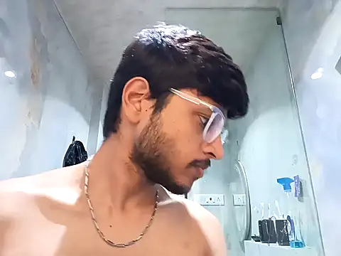 skinnyyyyyyyyy online show from February 10, 4:41 am