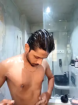 skinnyyyyyyyyy online show from February 22, 7:32 am