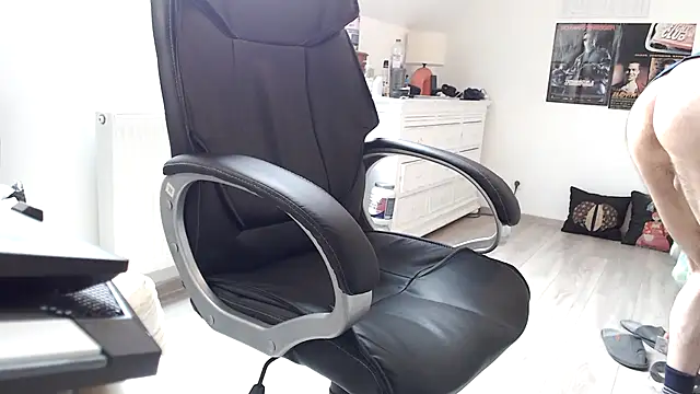 SteveStiffbone online show from March 12, 11:20 am