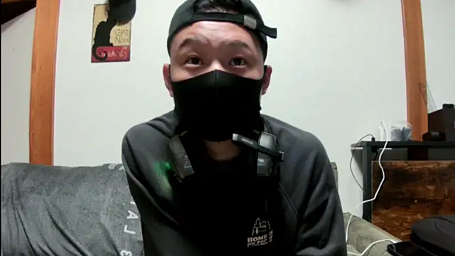 tuki fu online show from December 15, 11:01 am