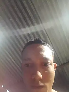 Snapshot of tayson_ chatting on December 14, 10:56 am tayson  online show from December 14, 10:56 am