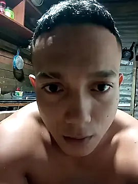 Snapshot of tayson_ chatting on January 10, 11:00 am tayson  online show from January 10, 11:00 am