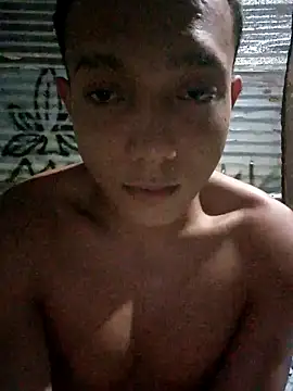Snapshot of tayson_ chatting on February 5, 10:51 am tayson  online show from February 5, 10:51 am