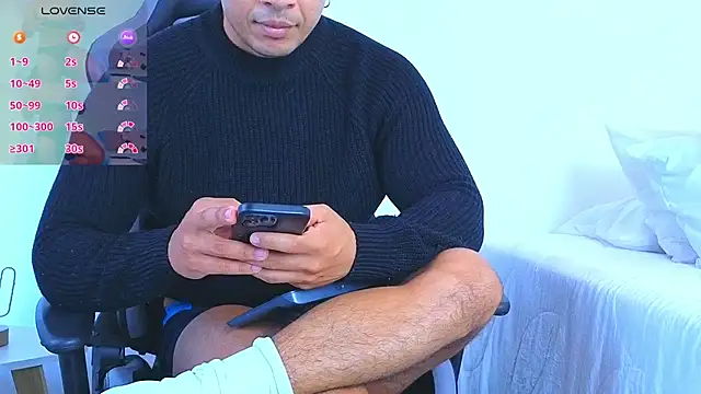 estebandelouis online show from March 20, 12:31 pm