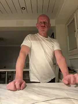 malematureisbest online show from December 18, 7:32 pm