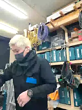 da--------i online show from February 8, 4:36 am