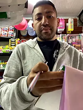 JuanZapata33 online show from January 14, 7:28 pm