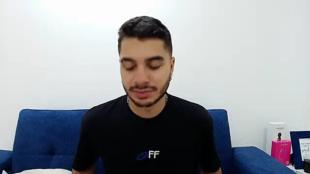 Amadeo Wild online show from February 7, 2:34 pm