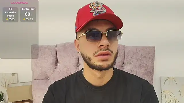 Amadeo Wild online show from October 31, 11:46 am