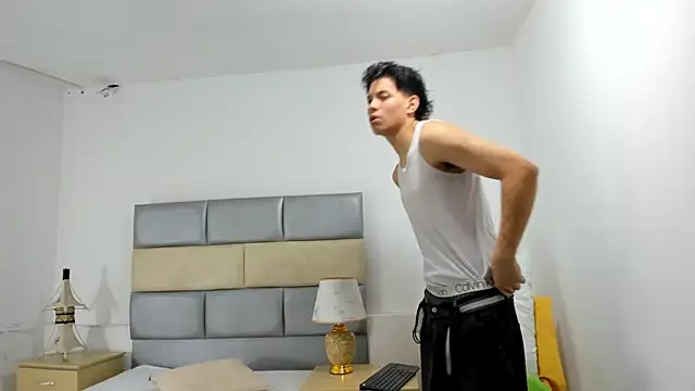 lax777  online show from March 7, 12:34 pm