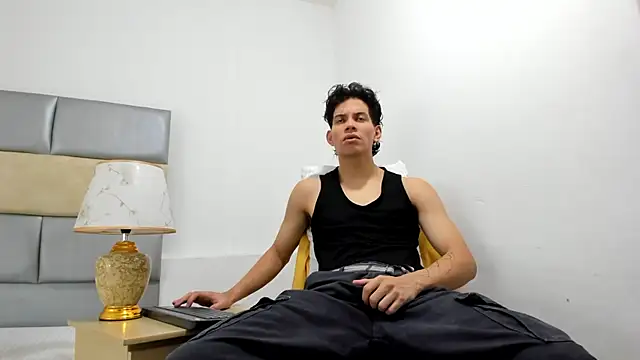 lax777  online show from March 8, 12:50 pm