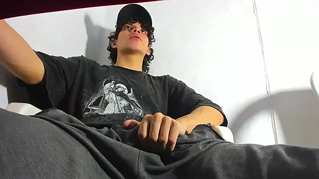 lax777  online show from September 21, 12:05 pm