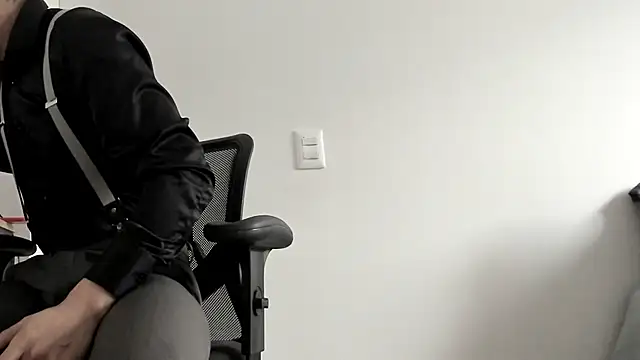 pablo-rincon95 online show from January 6, 3:40 pm