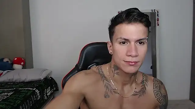 pettergrey1 online show from March 9, 12:54 pm