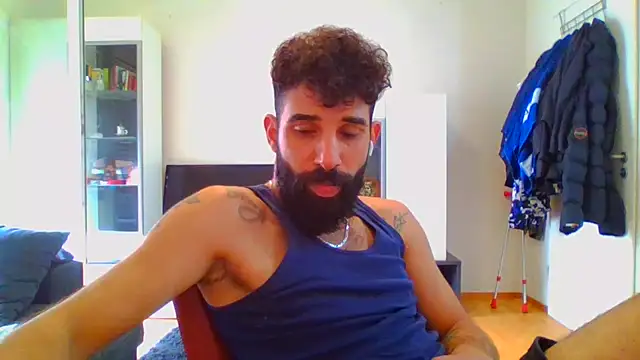 Snapshot of cankaraa96 chatting on September 21, 1:00 pm cankaraa96 online show from September 21, 1:00 pm