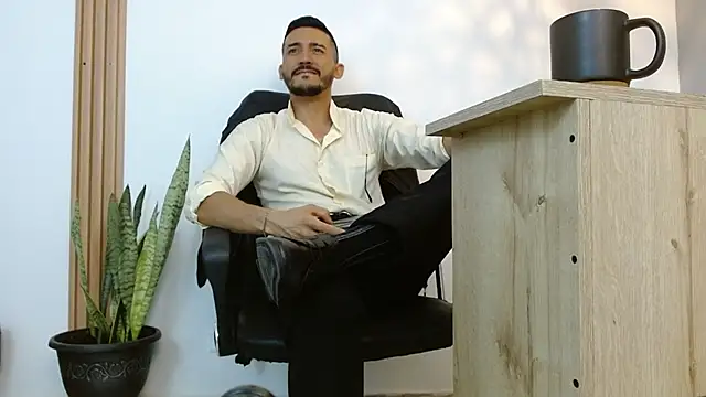 Reiko 85  online show from January 17, 7:53 pm