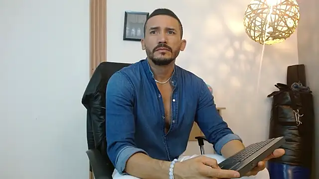 Reiko 85  online show from September 13, 7:37 pm