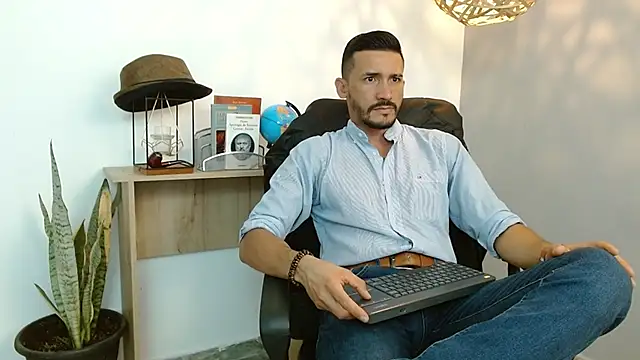 Reiko 85  online show from January 30, 7:37 pm