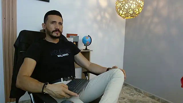 Reiko 85  online show from February 18, 7:32 pm