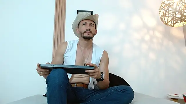 Reiko 85  online show from December 11, 7:32 pm