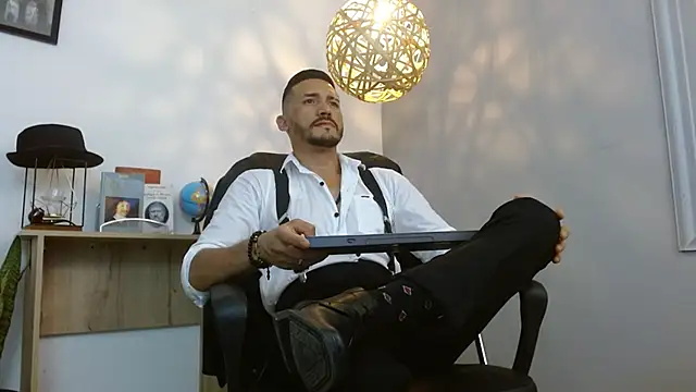 Reiko 85  online show from January 24, 7:49 pm