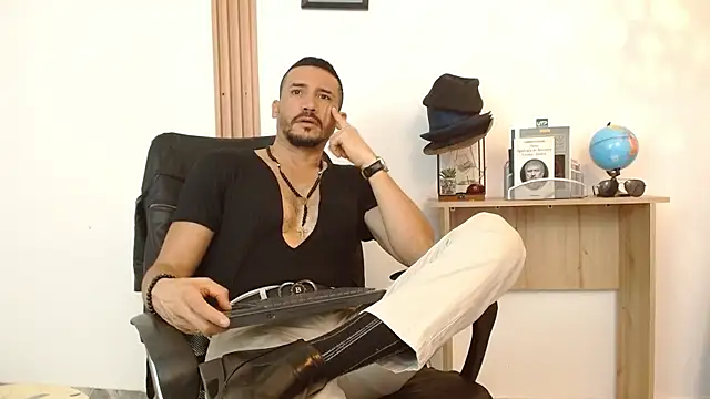 Reiko 85  online show from September 11, 3:00 pm