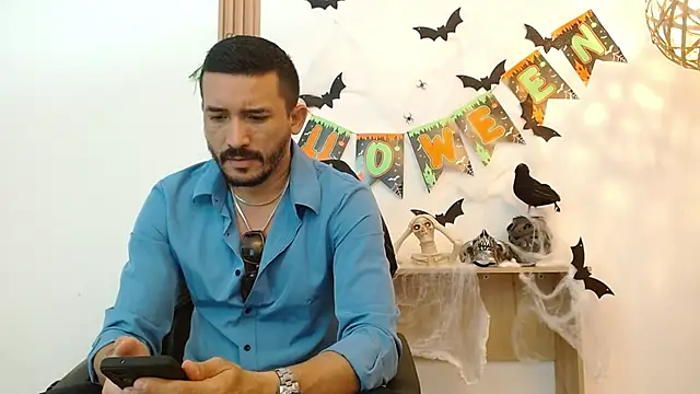 Reiko 85  online show from October 8, 3:05 pm