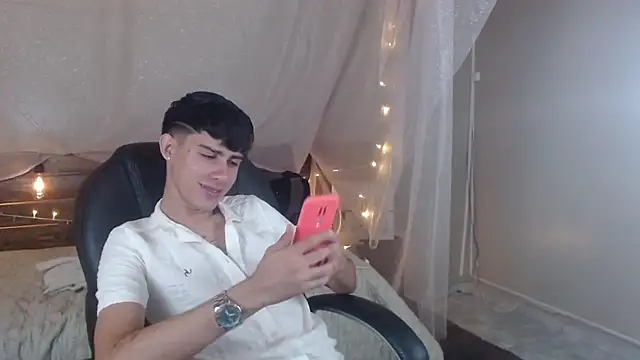 Dyla n18 online show from January 11, 11:13 pm