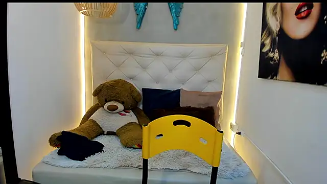 Snapshot of royce_ebony chatting on October 23, 2:59 am royce ebony online show from October 23, 2:59 am