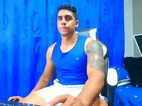 Snapshot of astrom_greyy chatting on September 22, 8:08 pm astrom greyy online show from September 22, 8:08 pm