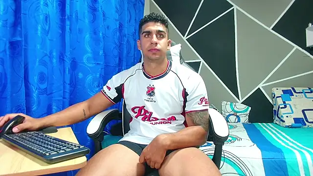 Snapshot of astrom_greyy chatting on October 8, 8:46 pm astrom greyy online show from October 8, 8:46 pm