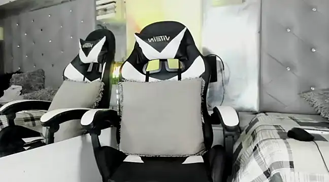 JuanDiegoKing online show from January 18, 7:26 pm