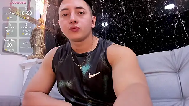 Zack Miller24 online show from November 25, 2:41 pm