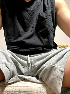 Snapshot of sakuto07 chatting on October 9, 2:11 pm sakuto07 online show from October 9, 2:11 pm